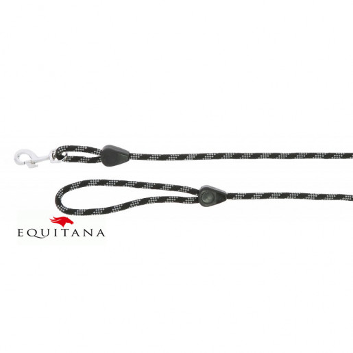 Lesa Norton cu maner